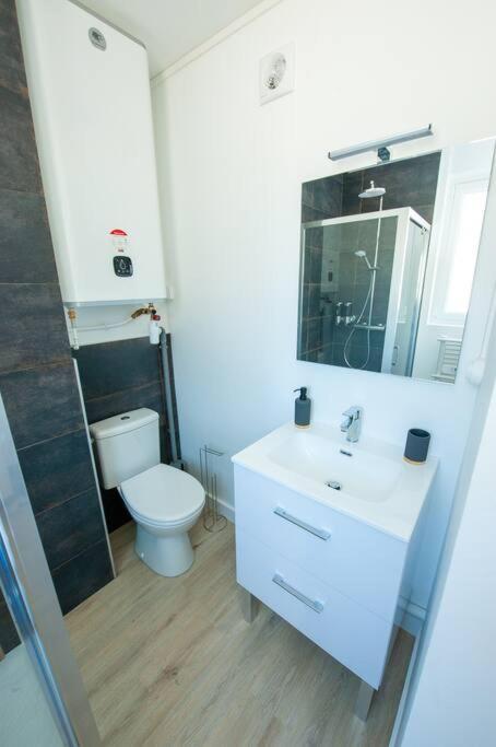 Appartement Proche Gare Routiere Fougères Exteriér fotografie